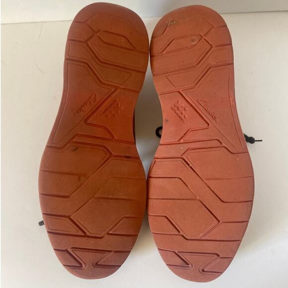 Clarks Mens Extralight Tan Suede Oxford Lace Up Perforated Shoes • Size 11 ⬇️